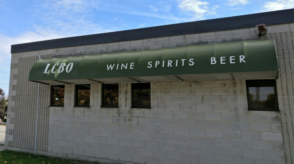LCBO | 2 Queen St S, Harriston, ON N0G 1Z0, Canada | Phone: (519) 338-2302