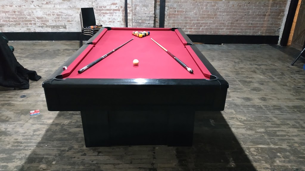 Billard boys | 190 4e Rue, Salaberry-de-Valleyfield, QC J6S 6B3, Canada | Phone: (450) 288-4192