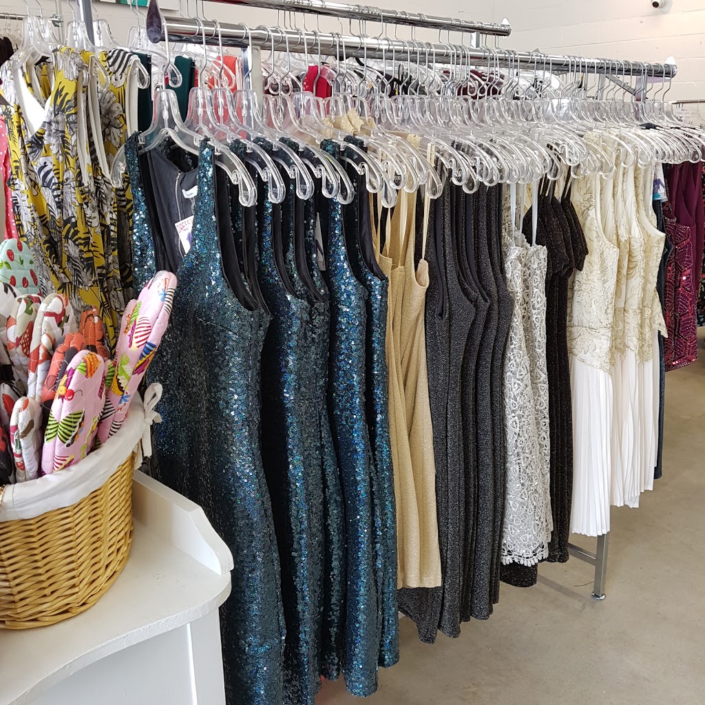 Dress911 | 1116 Dearness Dr #18A, London, ON N6E 1N9, Canada | Phone: (855) 240-4490