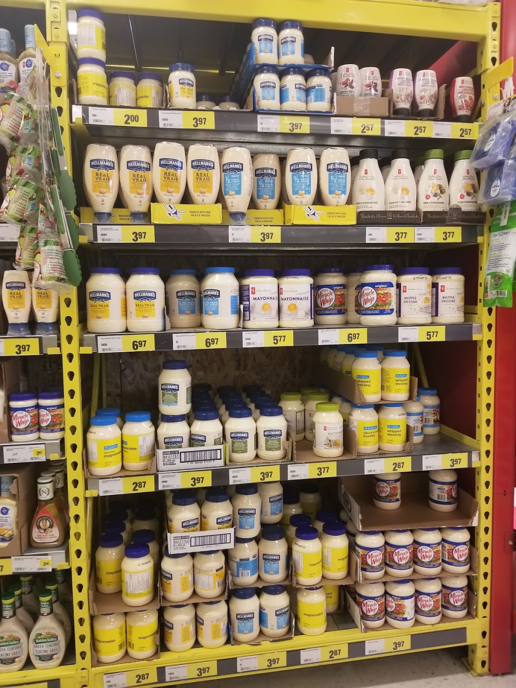 Marks No Frills | 210 Fifth Ave, Cochrane, AB T4C 1X3, Canada | Phone: (866) 987-6453