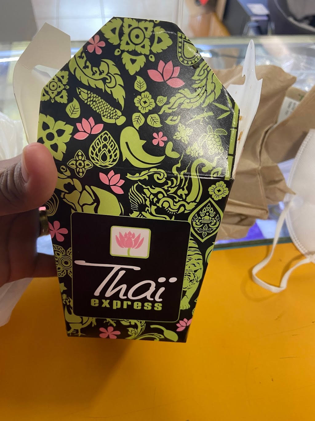 Thai Express Restaurant Kitchener | CF Fairview Park Mall, 2960 Kingsway Dr, Kitchener, ON N2C 1X1, Canada | Phone: (519) 894-8828