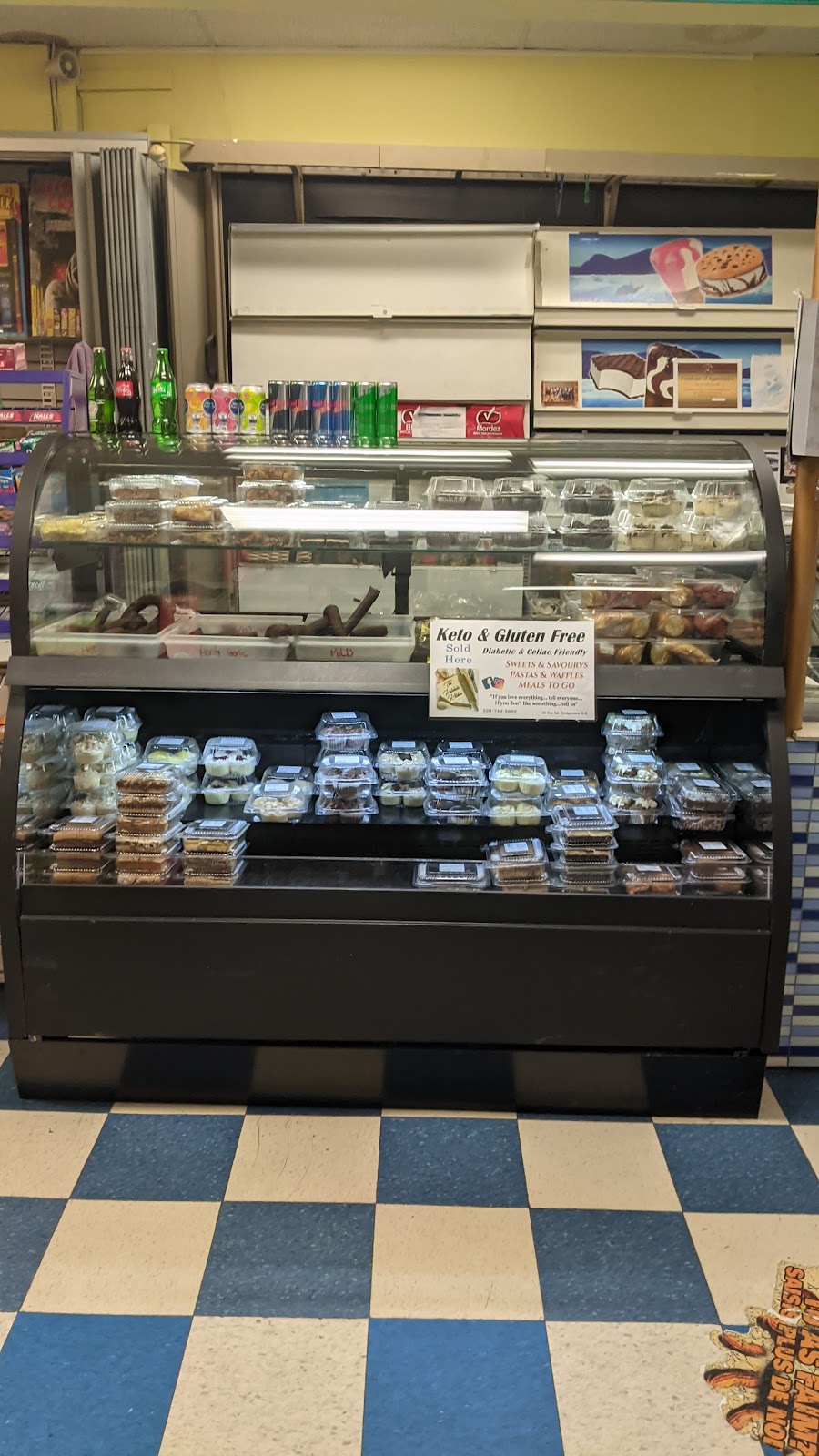 Recardos Convenience | 85 Water St, Digby, NS B0V 1A0, Canada | Phone: (902) 245-2641