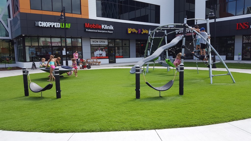 Splash Circle at The Boardwalk | 235 The Boardwalk, Kitchener, ON N2N 0B1, Canada | Phone: (519) 744-6464