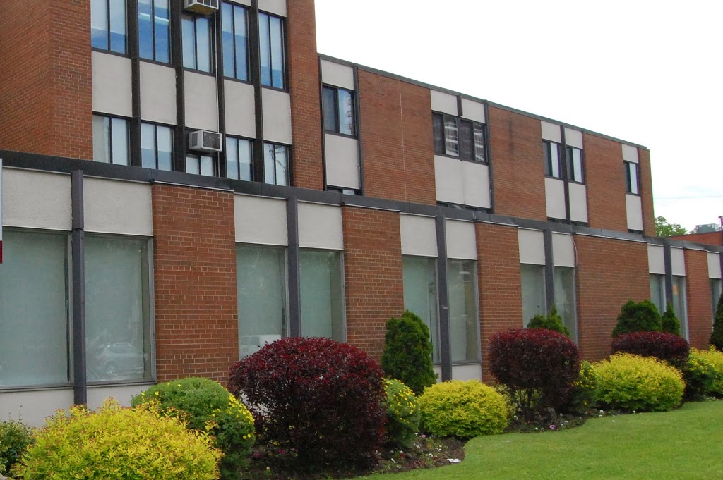 Cheltenham Care Community | 5935 Bathurst St, North York, ON M2R 1Y8, Canada | Phone: (416) 223-4050