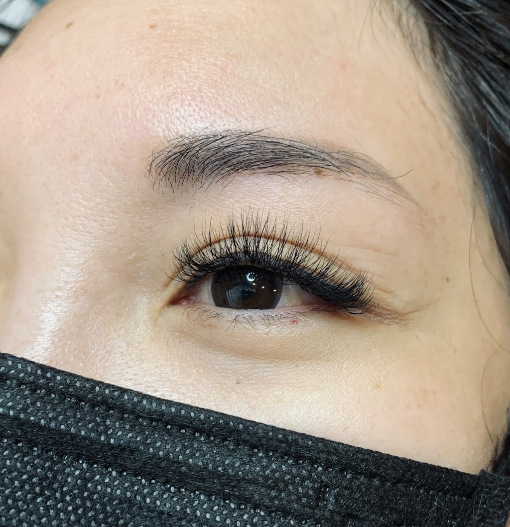 Lazzy Lashes | 3680 Rosamond Ave, Richmond, BC V7E 1A7, Canada | Phone: (604) 779-1221