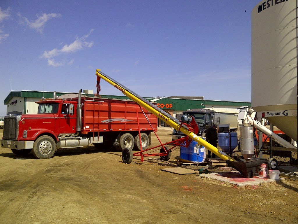 Neerlandia Coop/Neerlandia Co-op | 3224 Township Road 615 #1, County of Barrhead No. 11, AB T0G 1R2, Canada | Phone: (780) 674-3020