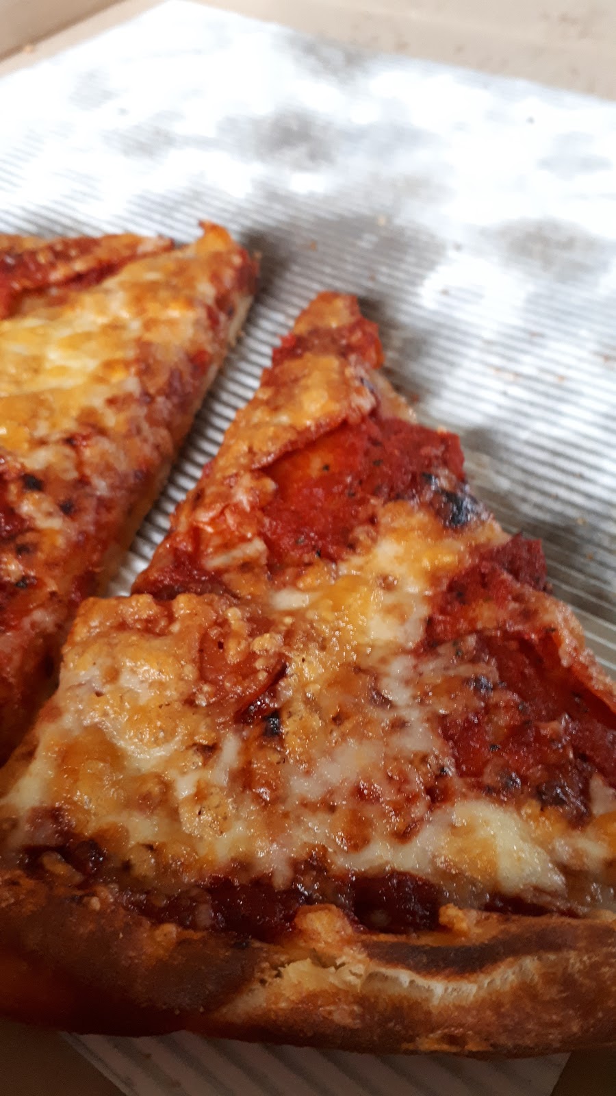 Sarpinos Pizzeria | 902 Esquimalt Rd, Victoria, BC V9A 3M6, Canada | Phone: (250) 382-2500