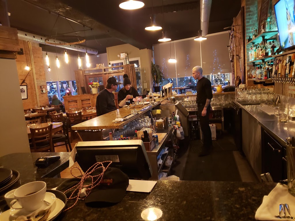 Venga Cucina | 3076 Dundas St W, Toronto, ON M6P 1Z8, Canada | Phone: (416) 766-3841