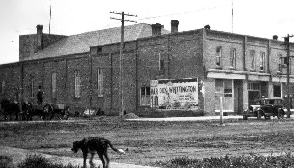 The Grand Theatre | 631 Grand Ave, Indian Head, SK S0G 2K0, Canada | Phone: (306) 695-2402