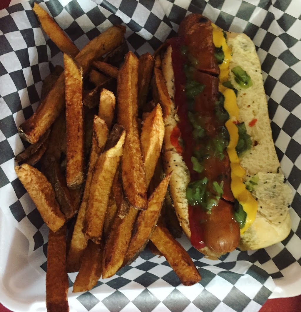 Wuddup Dog | 960 King St E, Cambridge, ON N3H 3P3, Canada | Phone: (519) 219-3300