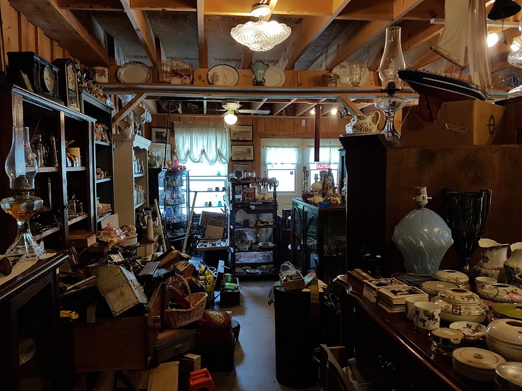 Blue Goose Antiques - We Buy | 9680 St Margarets Bay Rd, Hubbards, NS B0J 1T0, Canada | Phone: (902) 857-1585