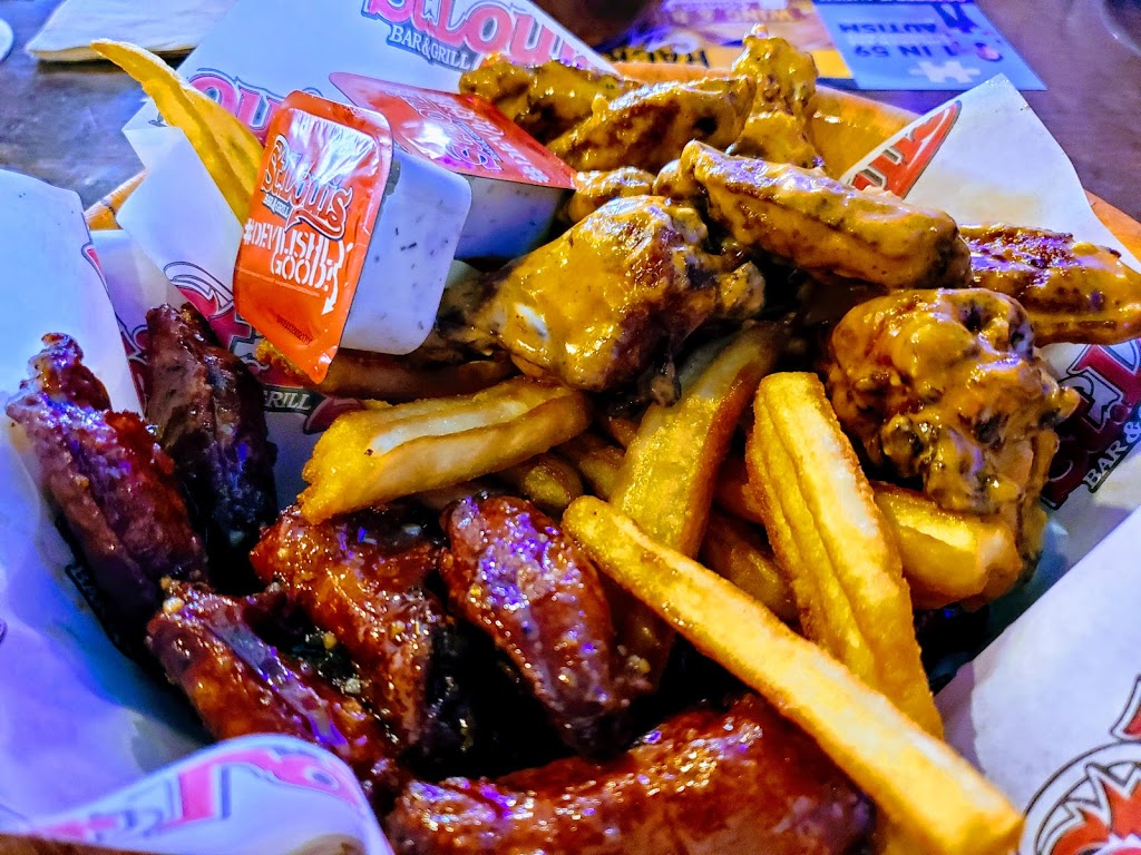 St. Louis Bar & Grill | 17074 Leslie St Unit 1, Newmarket, ON L3Y 8V8, Canada | Phone: (905) 953-4204