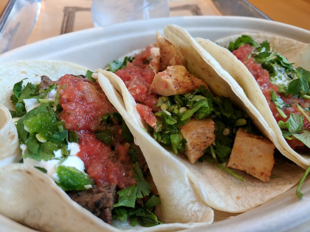 Mucho Burrito Fresh Mexican Grill | 515 Industrial Ave, Ottawa, ON K1G 0Z1, Canada | Phone: (613) 860-2444
