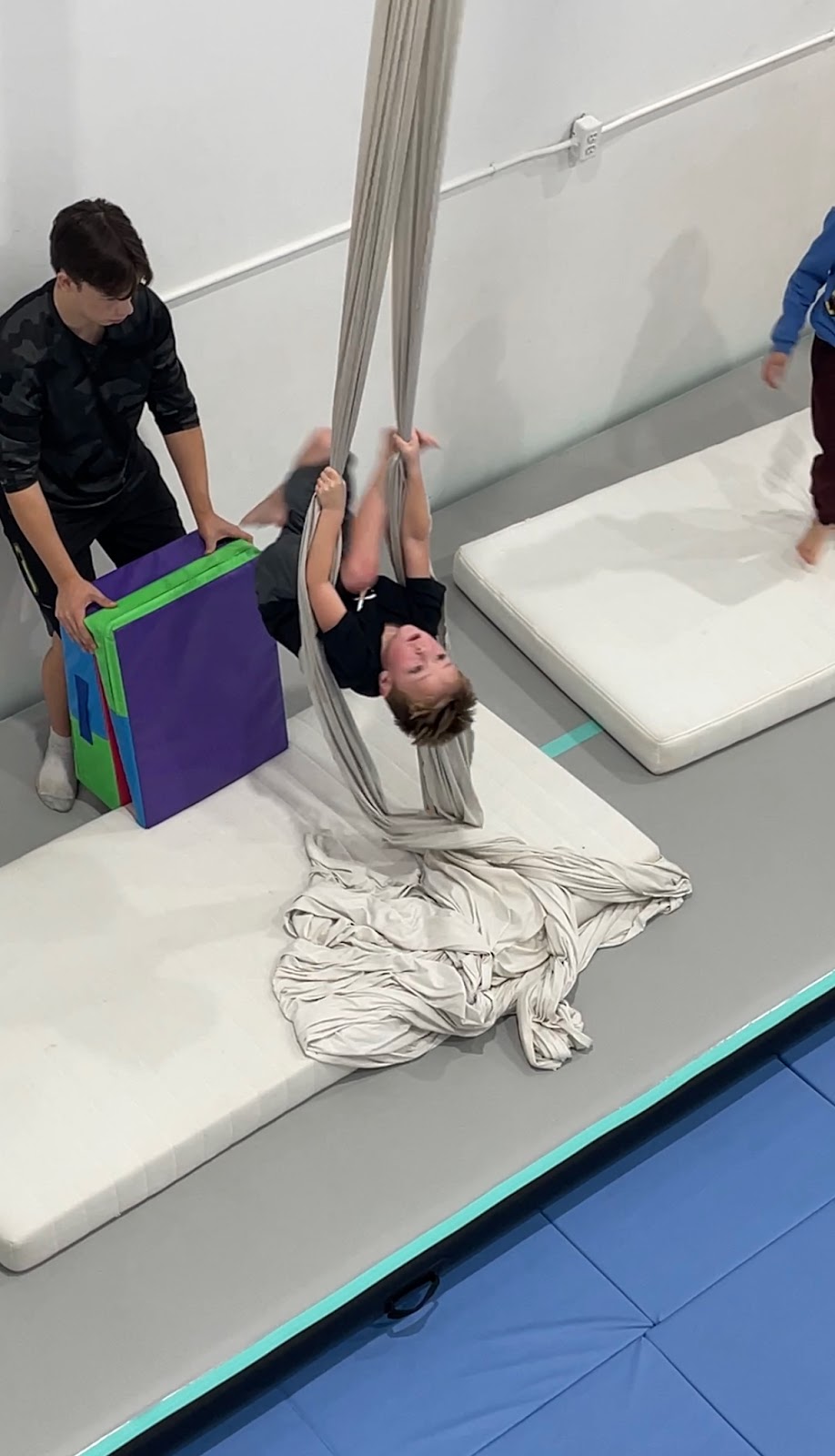 Legacy Acrobatics | 102 Commerce Park Dr #9, Barrie, ON L4N 8W8, Canada | Phone: (416) 702-8889