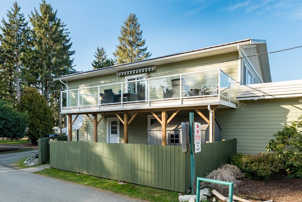 Pacific Playgrounds Oceanside Resort | 9082 Clarkson Ave, Black Creek, BC V9J 1B3, Canada | Phone: (250) 337-5600