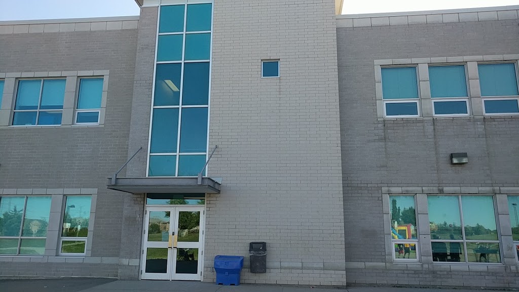 Red Maple Public School | 155 Red Maple Rd, Richmond Hill, ON L4B 4P9, Canada | Phone: (905) 771-6157