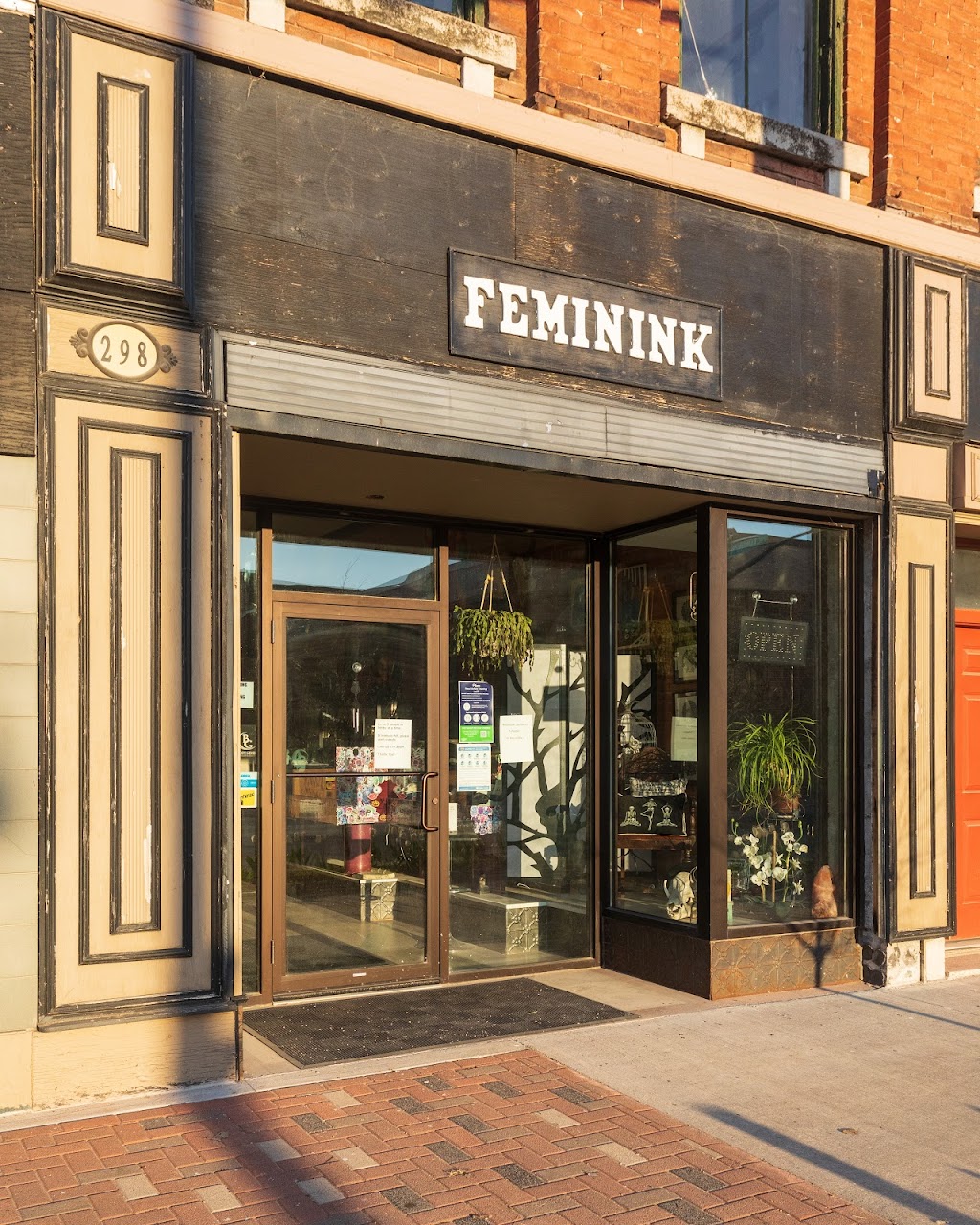 Feminink | 470 Dundas St E, Belleville, ON K8N 1G1, Canada | Phone: (613) 961-1661