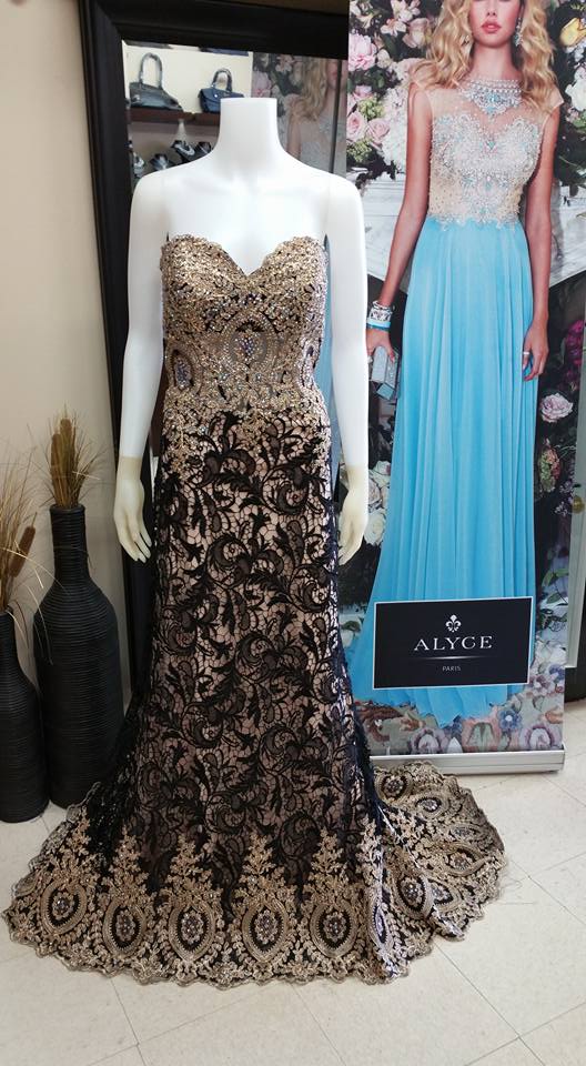 Mays Boutique & Accessories | 8404 Wyandotte St E, Windsor, ON N8S 3S8, Canada | Phone: (519) 945-6779
