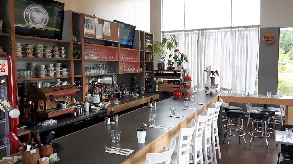 Gusto Cafe | 695 Chemin Avila, Piedmont, QC J0R 1K0, Canada | Phone: (450) 227-2788
