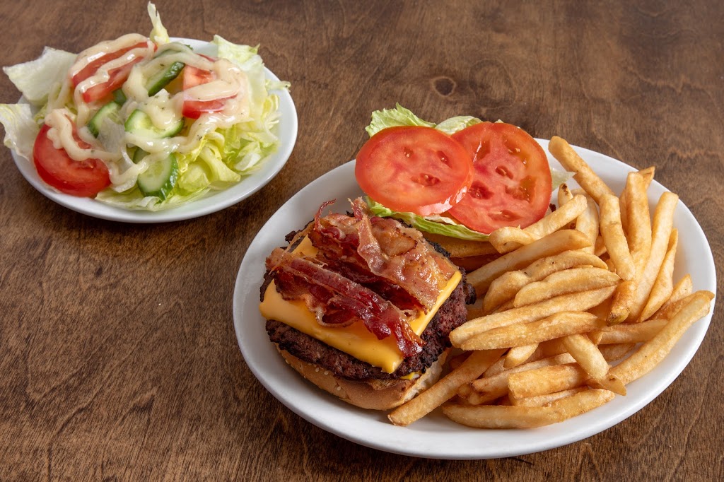 Hogs Back Restaurant | 888 Dynes Rd, Ottawa, ON K2C 0G8, Canada | Phone: (613) 727-3646