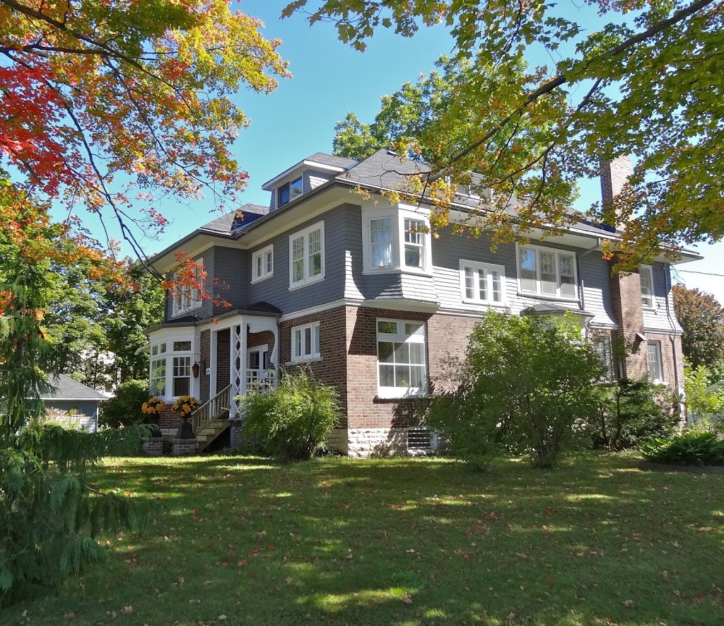 The Captains House Bed and Breakfast | 423 Hugel Avenue, Midland, ON L4R 1V2, Canada | Phone: (705) 245-3555