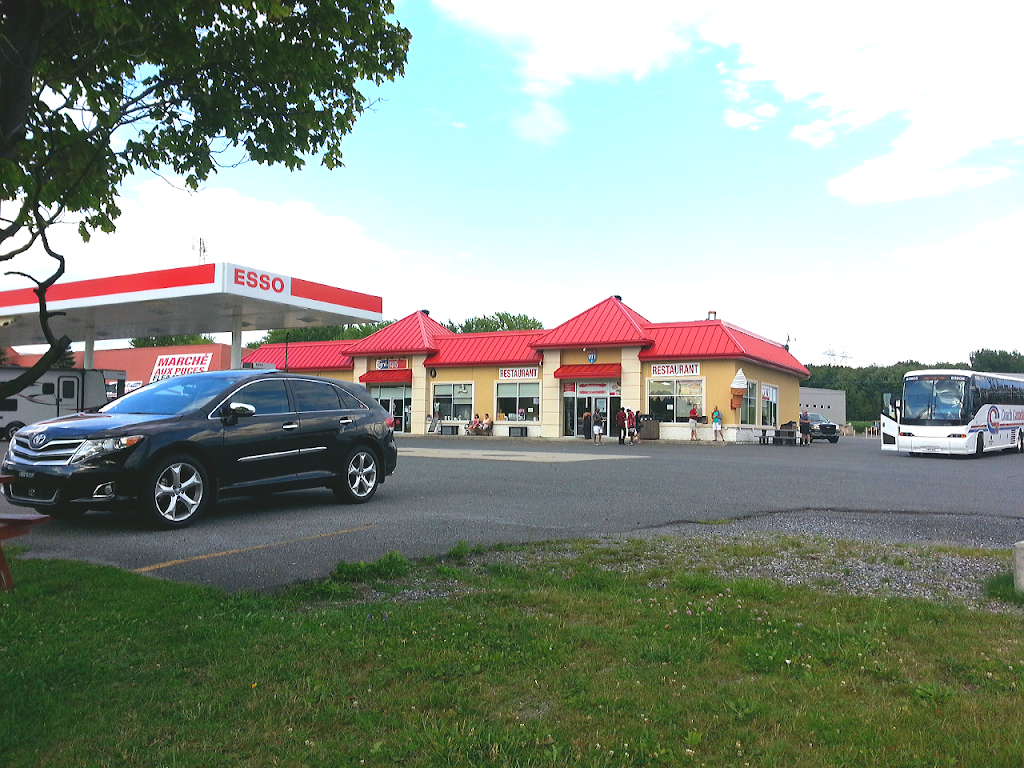 Esso | 1260 Chemin Quatre Saisons, Notre-Dame-du-Bon-Conseil, QC J0C 1A0, Canada | Phone: (819) 336-3696