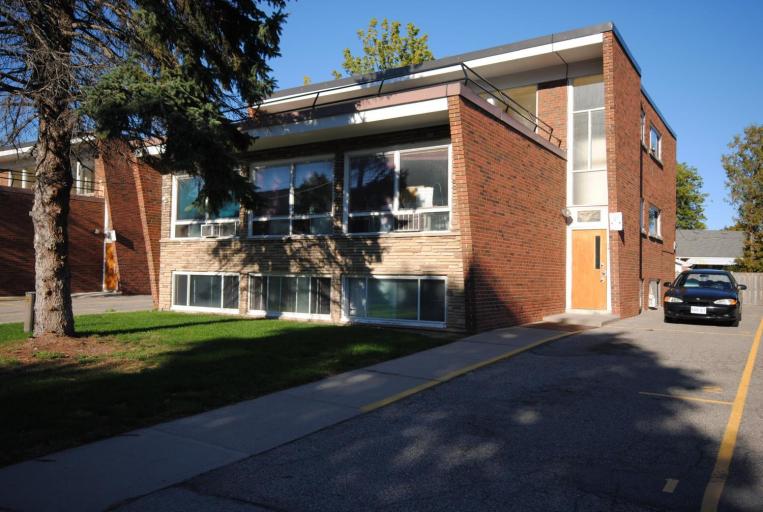 Alkenton Apartments | 72-74 Mericourt Rd, Hamilton, ON L8S 2N5, Canada | Phone: (905) 928-4971