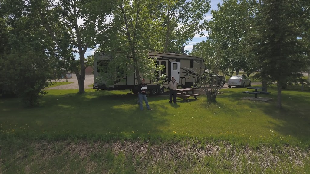Carstairs Campground | 100 AB-2A, Carstairs, AB T0M 0N0, Canada | Phone: (403) 990-2059