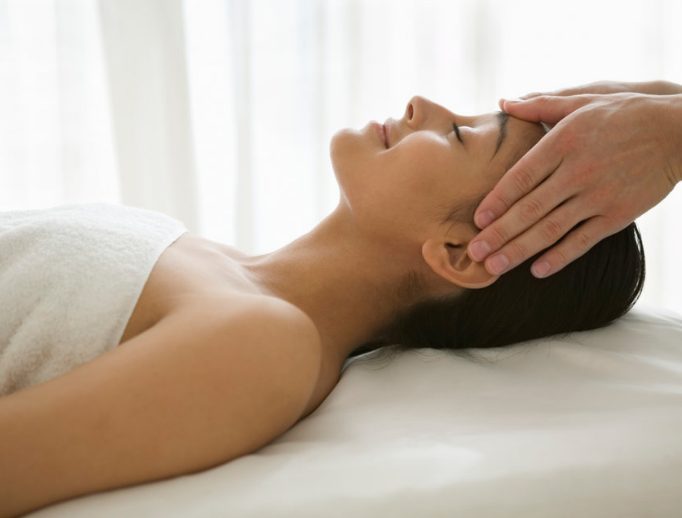 ZARINA’S TOUCH OF BEAUTY | 67 Centre St, Thornhill, ON L4J 1G2, Canada | Phone: (647) 267-6213