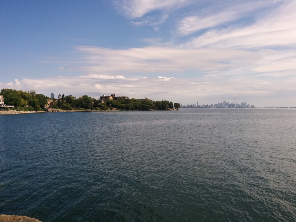Mimico Memorial Park | 75 Hillside Ave, Etobicoke, ON M8V 2S1, Canada