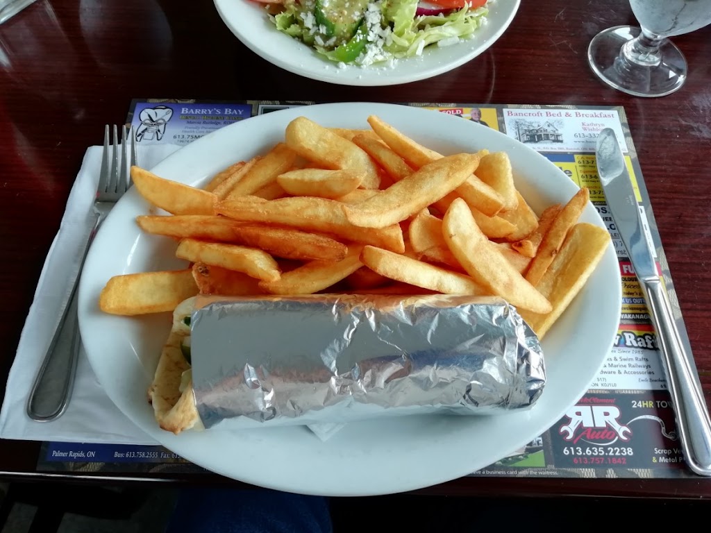 Vitos Pizzeria | 19587 Opeongo Line, Barrys Bay, ON K0J 1B0, Canada | Phone: (613) 756-5252