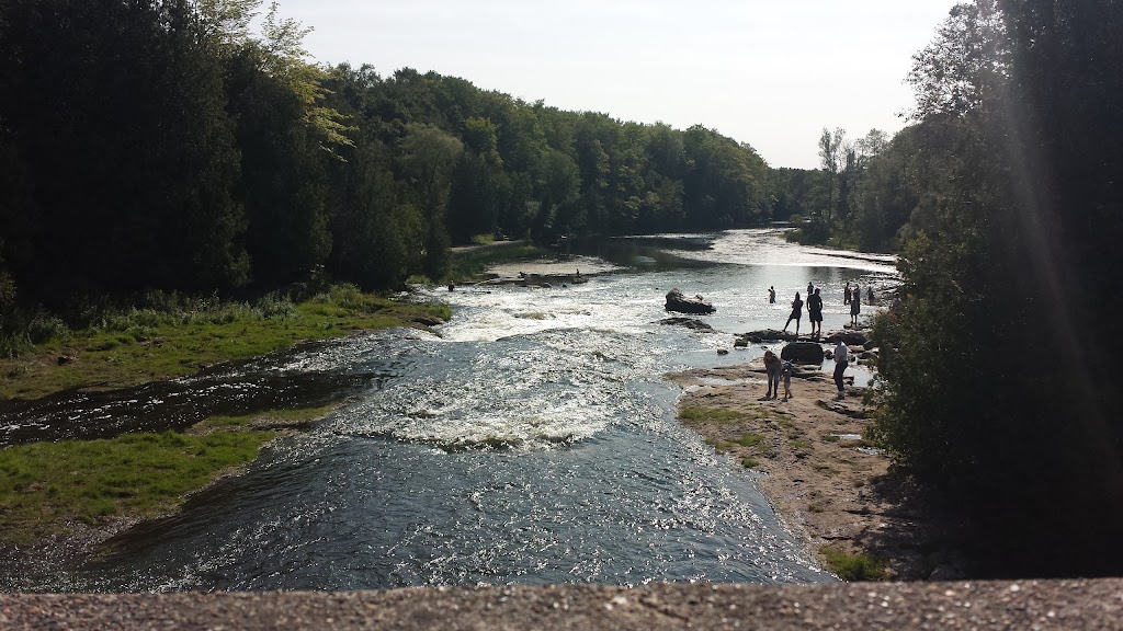 Sauble Beach Resort Camp | 877 Main St, Sauble Beach, ON N0H 2G0, Canada | Phone: (519) 422-1101