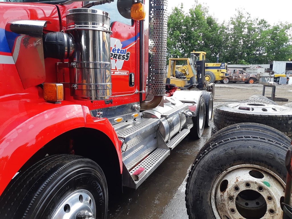 LExpress du Camion | 254 Rue Richard-Audet, Roxton Falls, QC J0H 1E0, Canada | Phone: (450) 548-5621