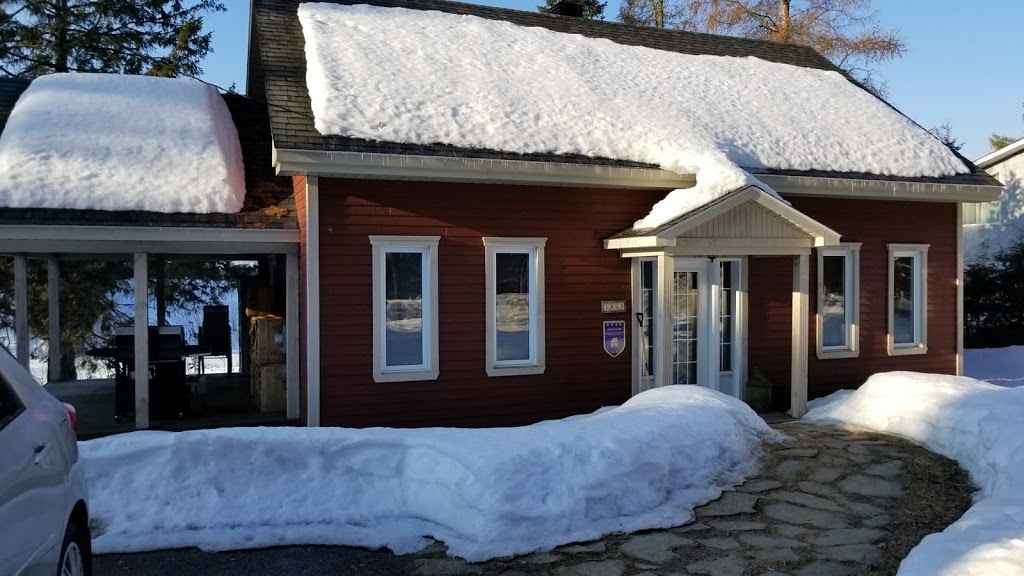 Chalet Lac Claude | 1323 Chemin du Lac Claude N, Rawdon, QC J0K 1S0, Canada | Phone: (514) 659-6377