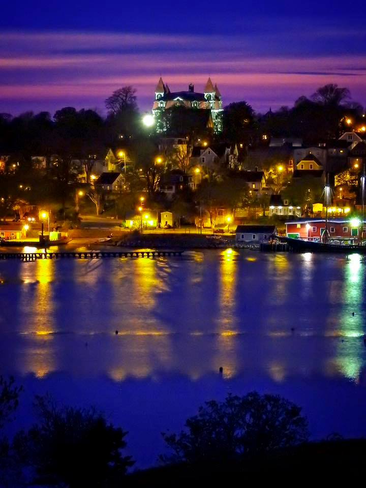 Lunenburg Academy of Music Performance | 97-101 Kaulbach St, Lunenburg, NS B0J 2C0, Canada | Phone: (902) 634-8667