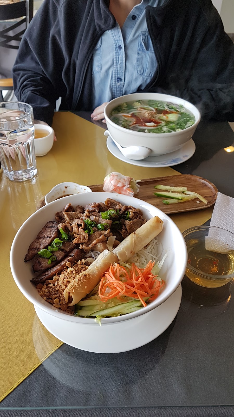 Thang Long | 304 Main St S, Airdrie, AB T4B 3M2, Canada | Phone: (403) 948-6827