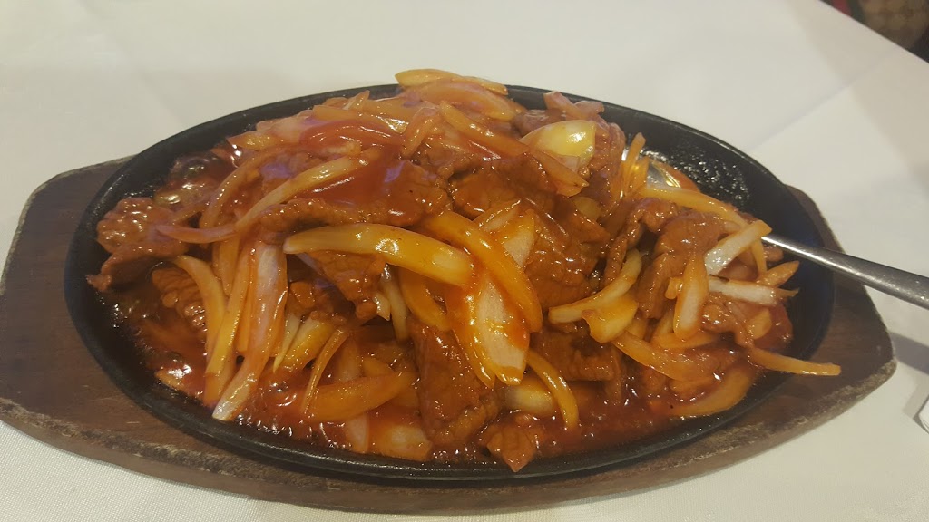 Toi Shan Restaurant | 3819 Bow Trail SW, Calgary, AB T3C 2E8, Canada | Phone: (403) 246-4242