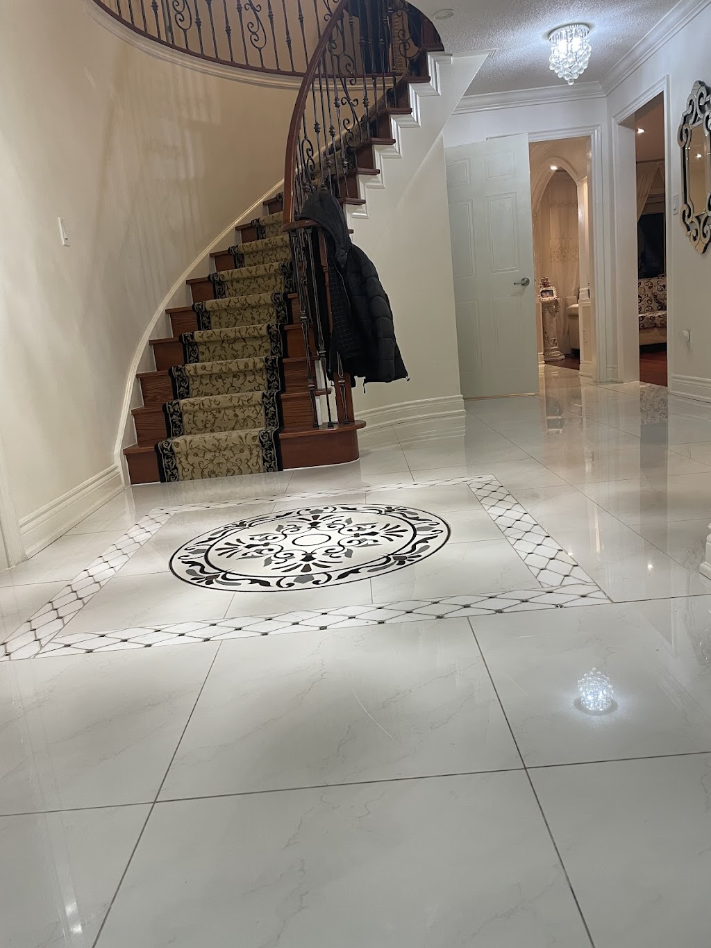 HH renovation & general contracting Inc | 18 Delbert Dr, Scarborough, ON M1P 1X2, Canada | Phone: (647) 550-4807