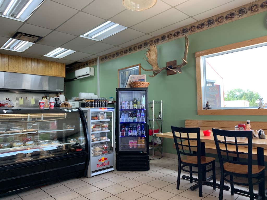 Upsala Family Restaurant | ON-17, Trans-Canada Hwy, Upsala, ON P0T 2Y0, Canada | Phone: (807) 986-2389