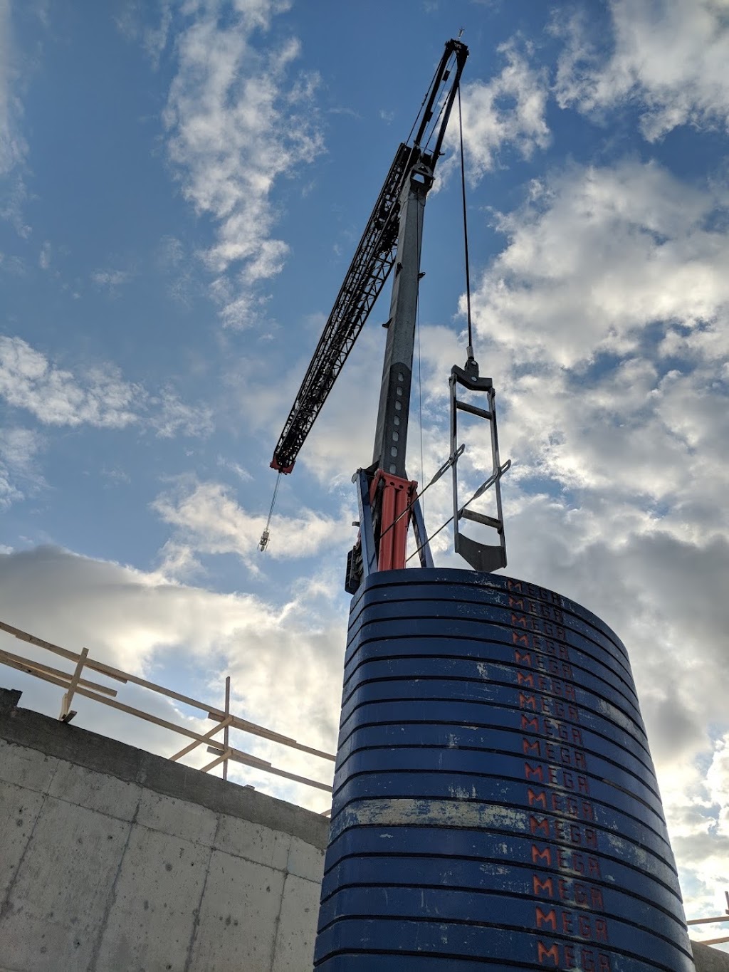 Mega Cranes, Ltd. | 6330 148 St, Surrey, BC V3S 3C4, Canada | Phone: (604) 599-4200