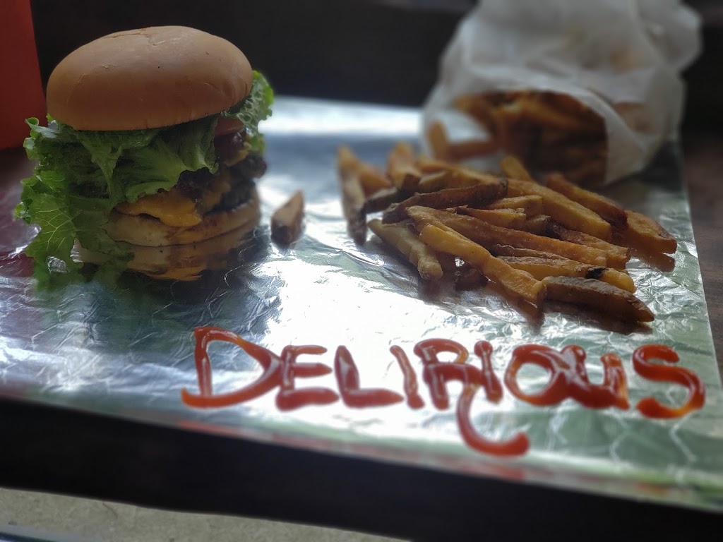 Delirious Burger Co. | 1008 King St W, Hamilton, ON L8S 1L3, Canada | Phone: (905) 393-1022