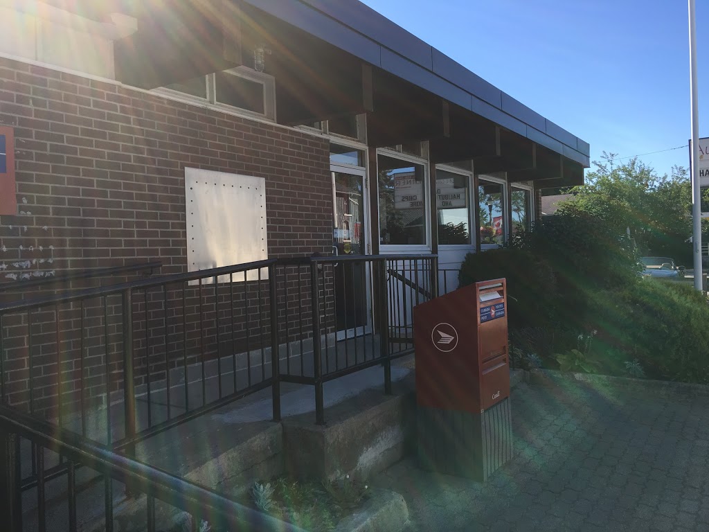 Canada Post | 27 Coldwater Rd, Coldwater, ON L0K 1E0, Canada