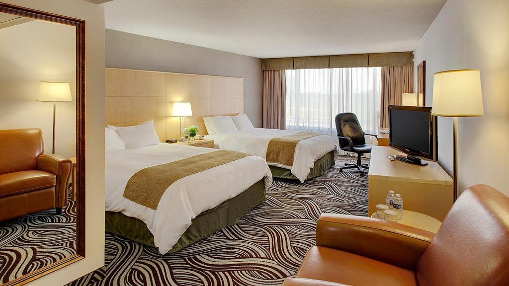Radisson Hotel Toronto East | lodging | 55 Hallcrown Pl, Toronto, ON M2J 4R1, Canada | 4164937000 OR +1 416-493-7000