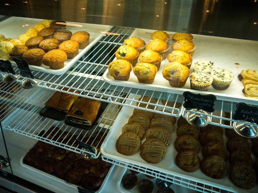 Brazen Poppy Bakery Restaurant | Shelly Square, 402, 554 Island Hwy E, Parksville, BC V9P 1V6, Canada | Phone: (250) 586-0377