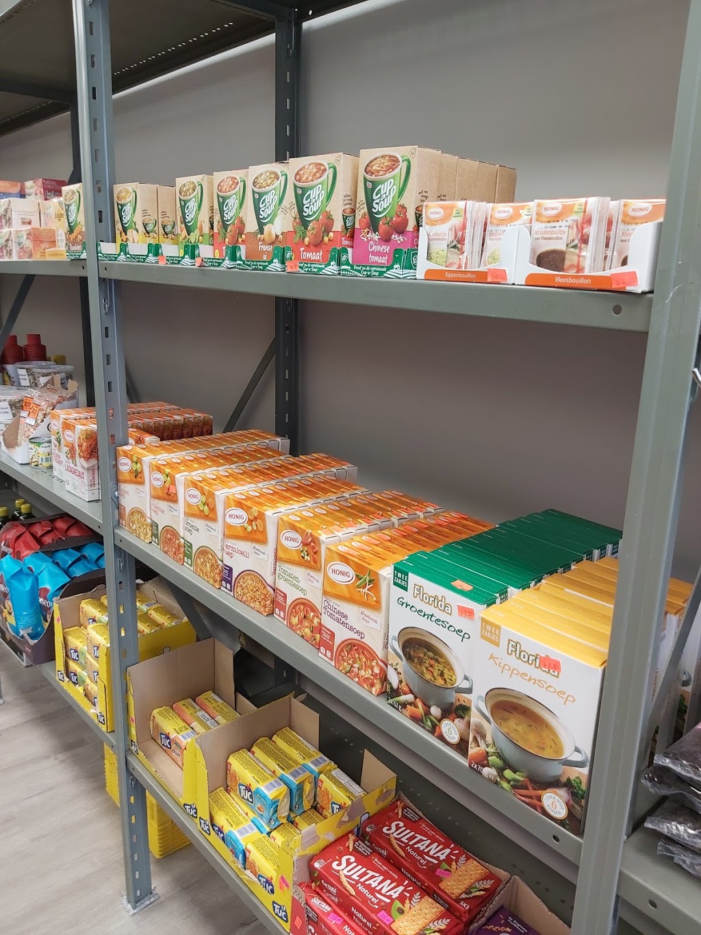 Annettes Treasures Galore - A Touch of Dutch & More | Box 638, 206 Josephine St, Wingham, ON N0G 2W0, Canada | Phone: (519) 912-1515