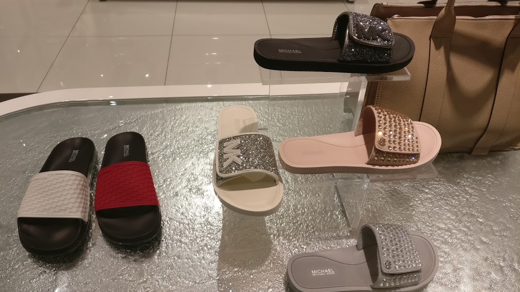 Browns | 25 Peel Centre Dr, Brampton, ON L6T 3R5, Canada | Phone: (905) 791-2257