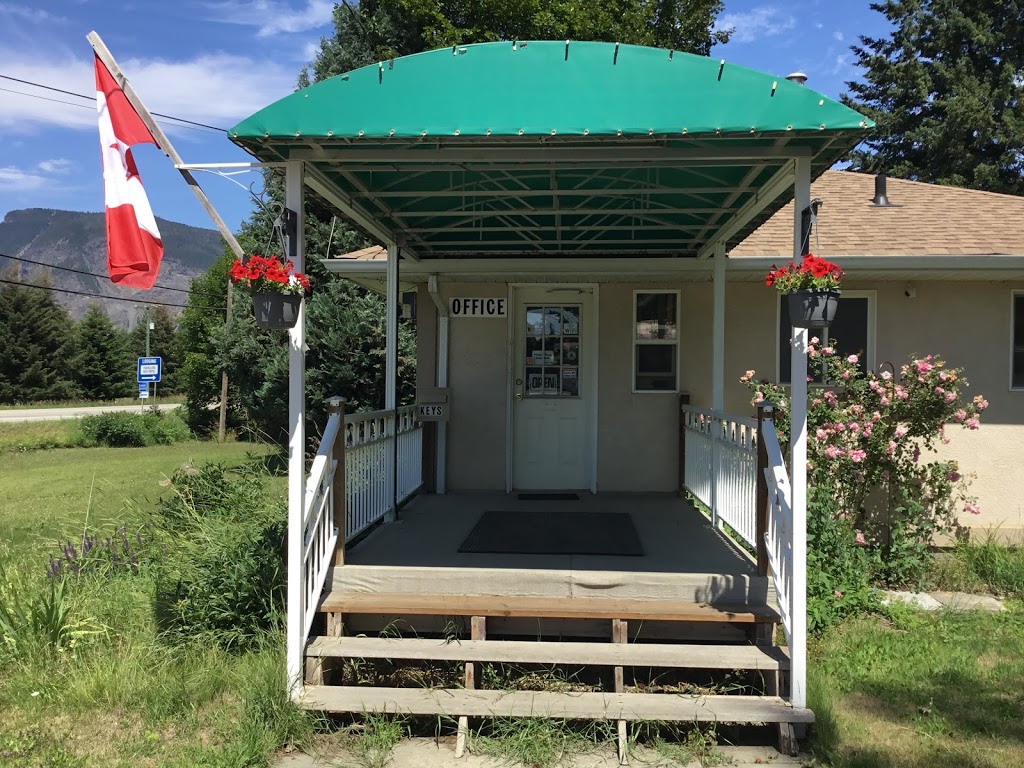 Apple Grove Motel | 6000 50 St NE, Canoe, BC V0E 1K0, Canada | Phone: (250) 832-6955