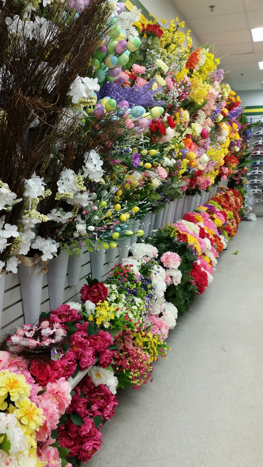 Dollarama | 348 McCarthy Blvd, Regina, SK S4R 7M2, Canada | Phone: (306) 924-1932