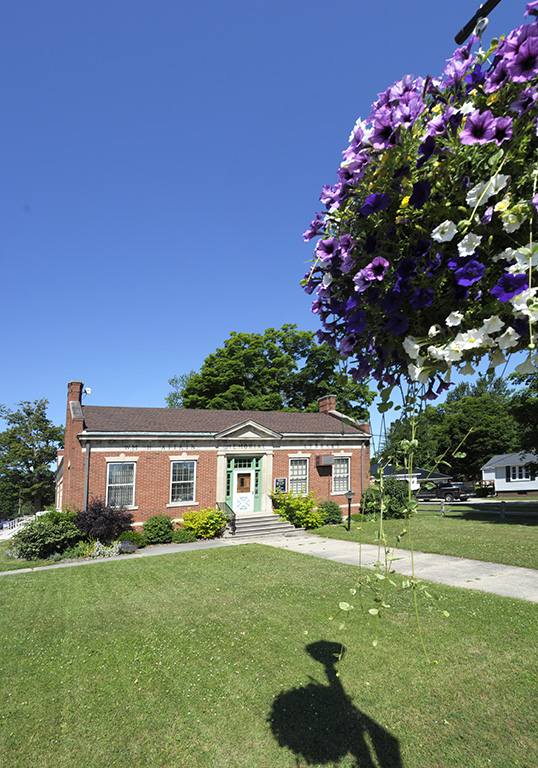 William Aitkin Memorial Library | 111 N Howard Ave, Croswell, MI 48422, USA | Phone: (810) 679-3627
