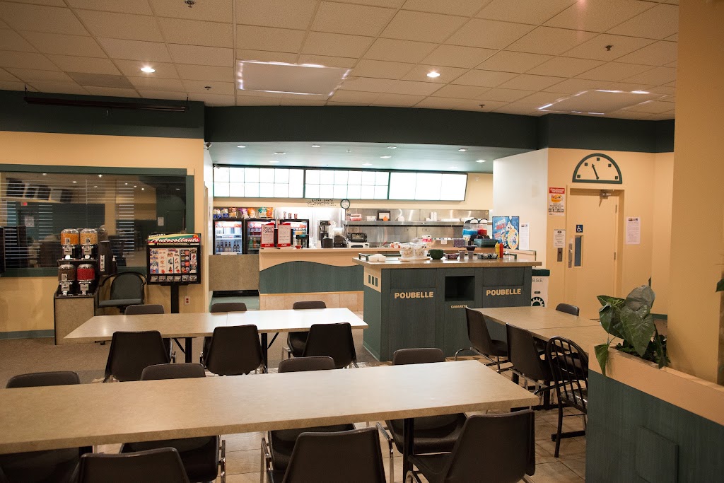 Saint-Pascal Bowling Room | 2485 Bd Sainte-Anne, Québec, QC G1J 1Y4, Canada | Phone: (418) 661-6933